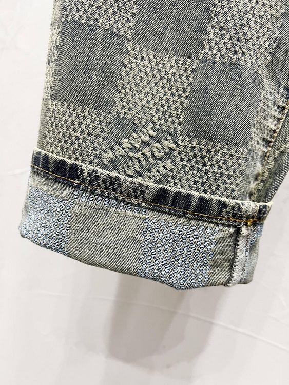 LV Jeans-036