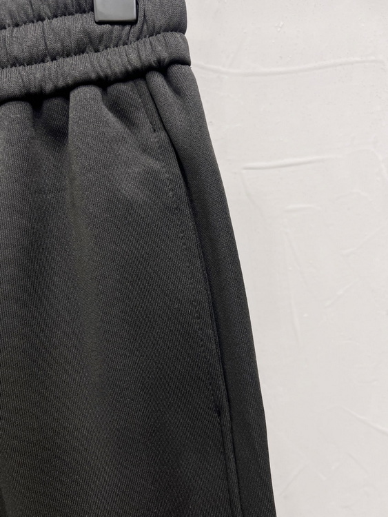 LV Pants-005