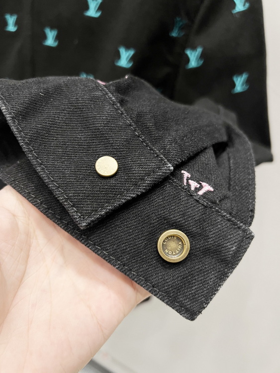 LV Jacket-152