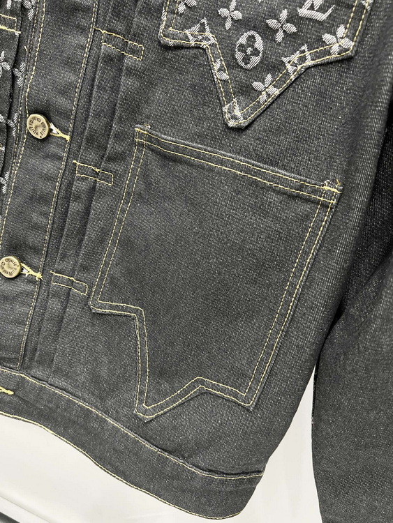 LV Jacket-153