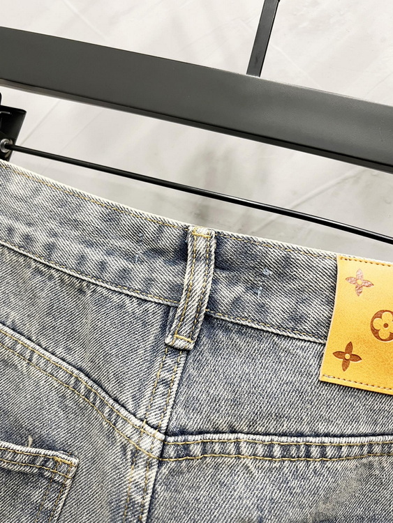 LV Jeans-077