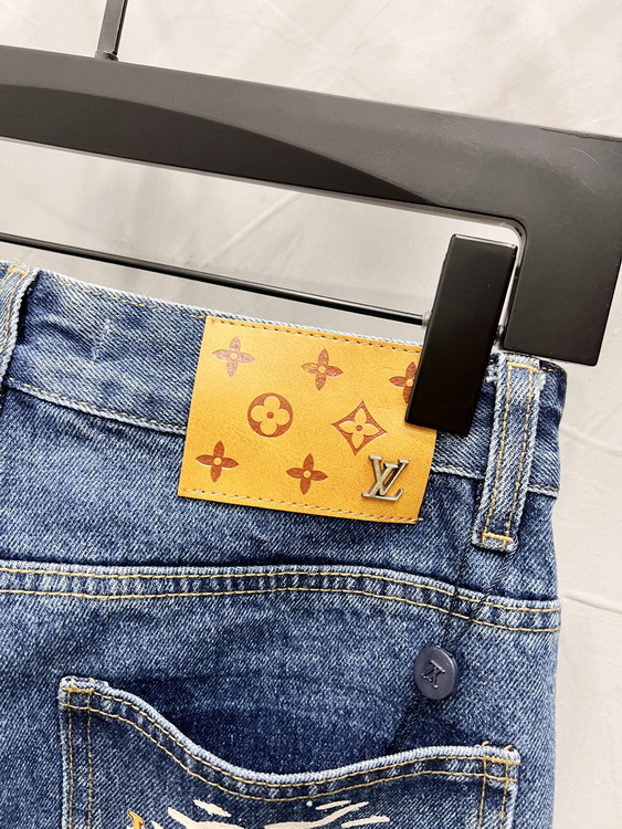 LV Jeans-101
