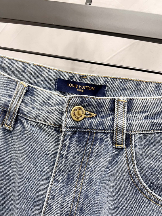 LV Jeans-111