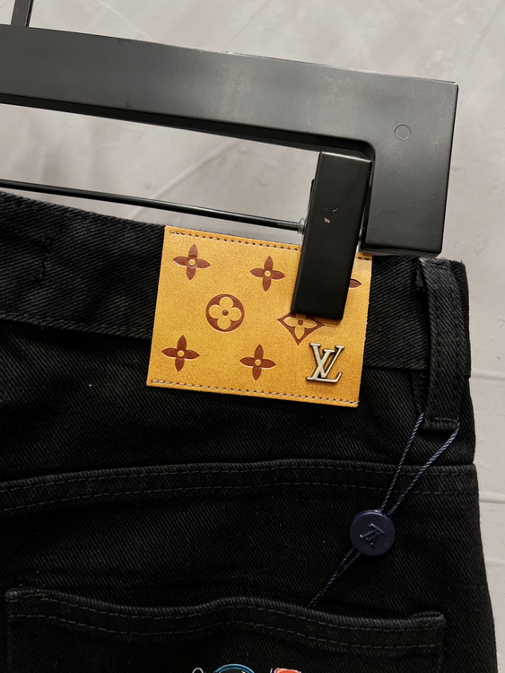 LV Jeans-125