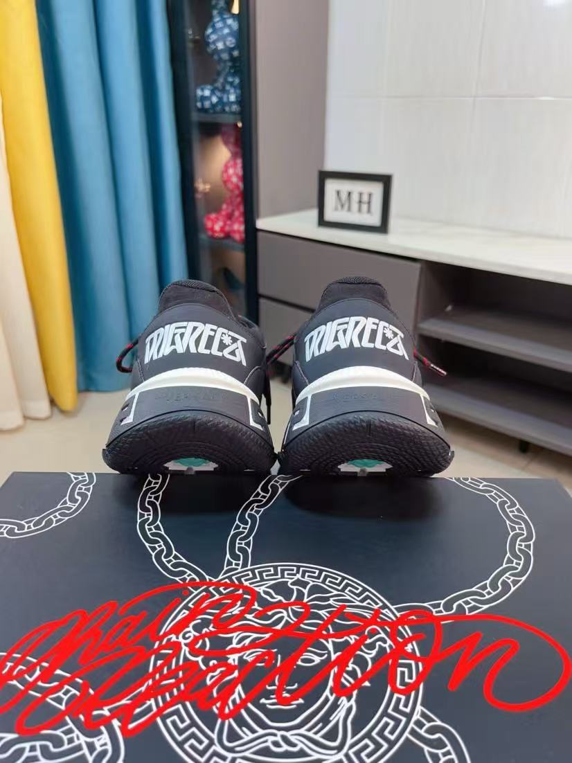 Versace Shoes(AAA)-198