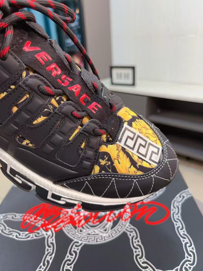 Versace Shoes(AAA)-198