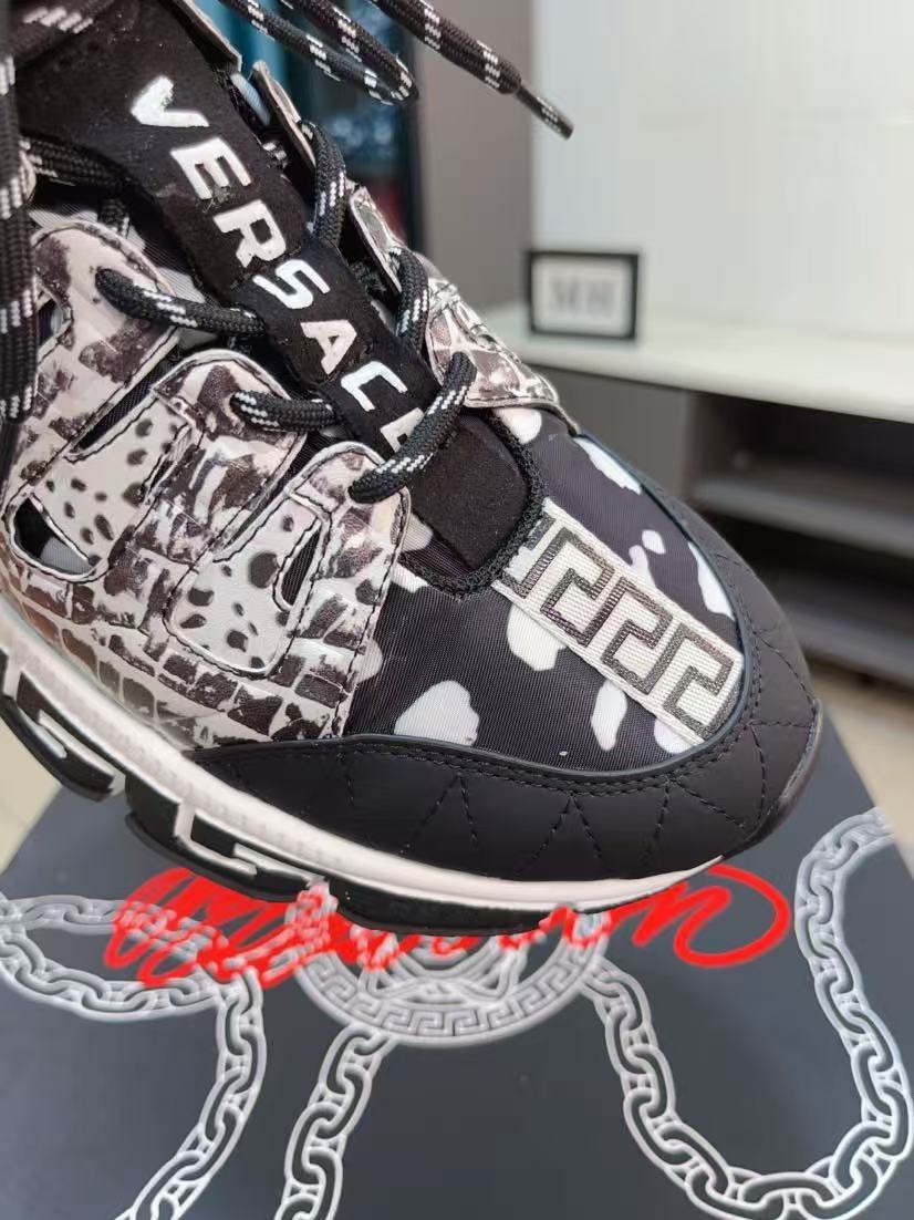 Versace Shoes(AAA)-199