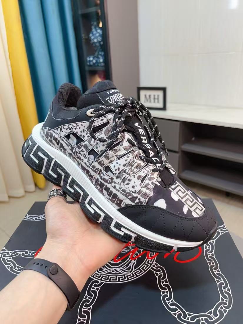 Versace Shoes(AAA)-199