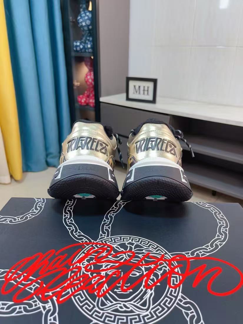 Versace Shoes(AAA)-210