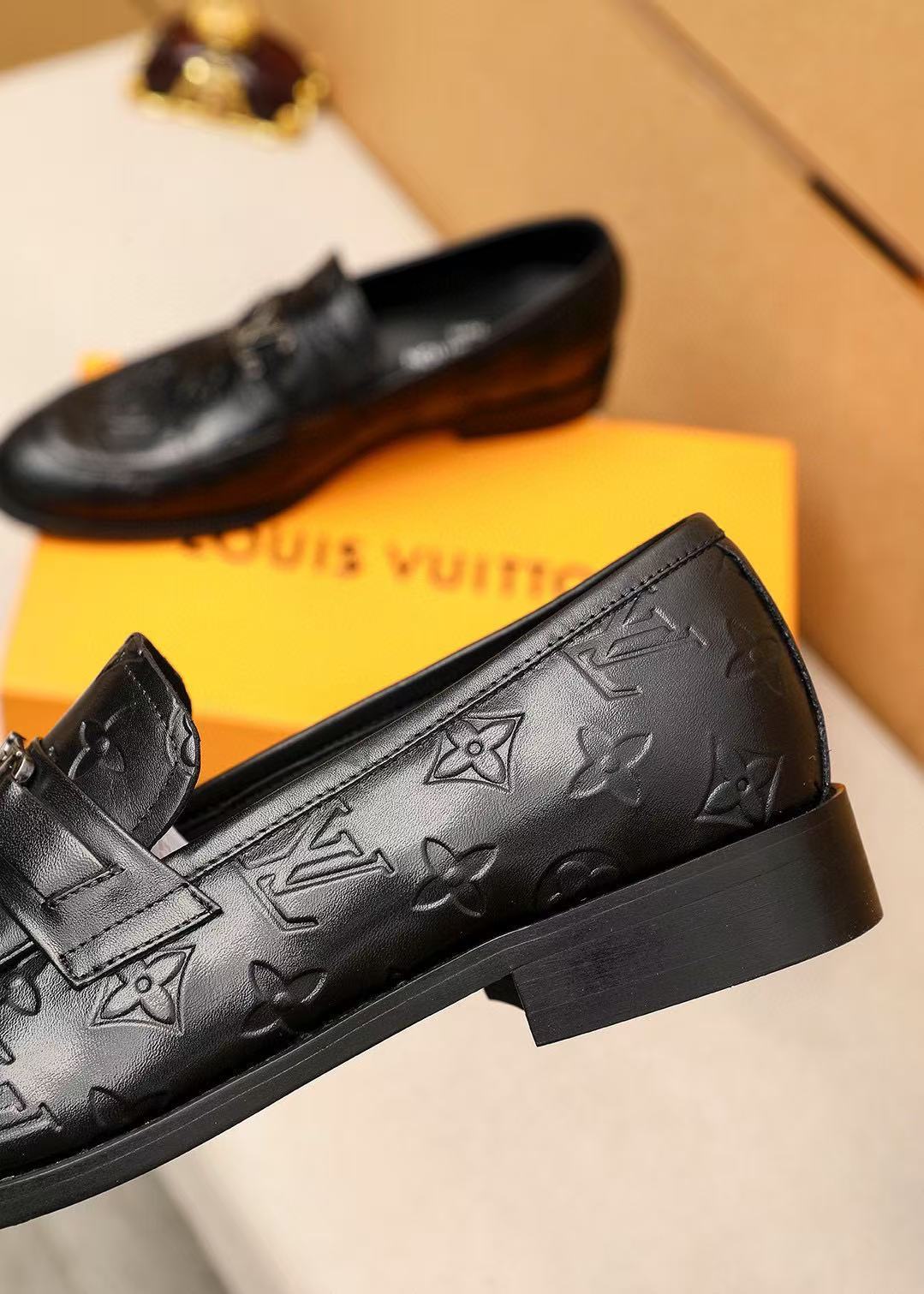 LV Shoes(AAA)-1298