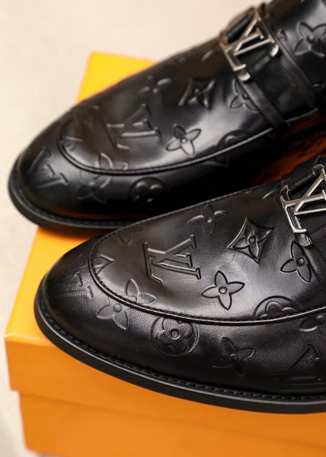 LV Shoes(AAA)-1298