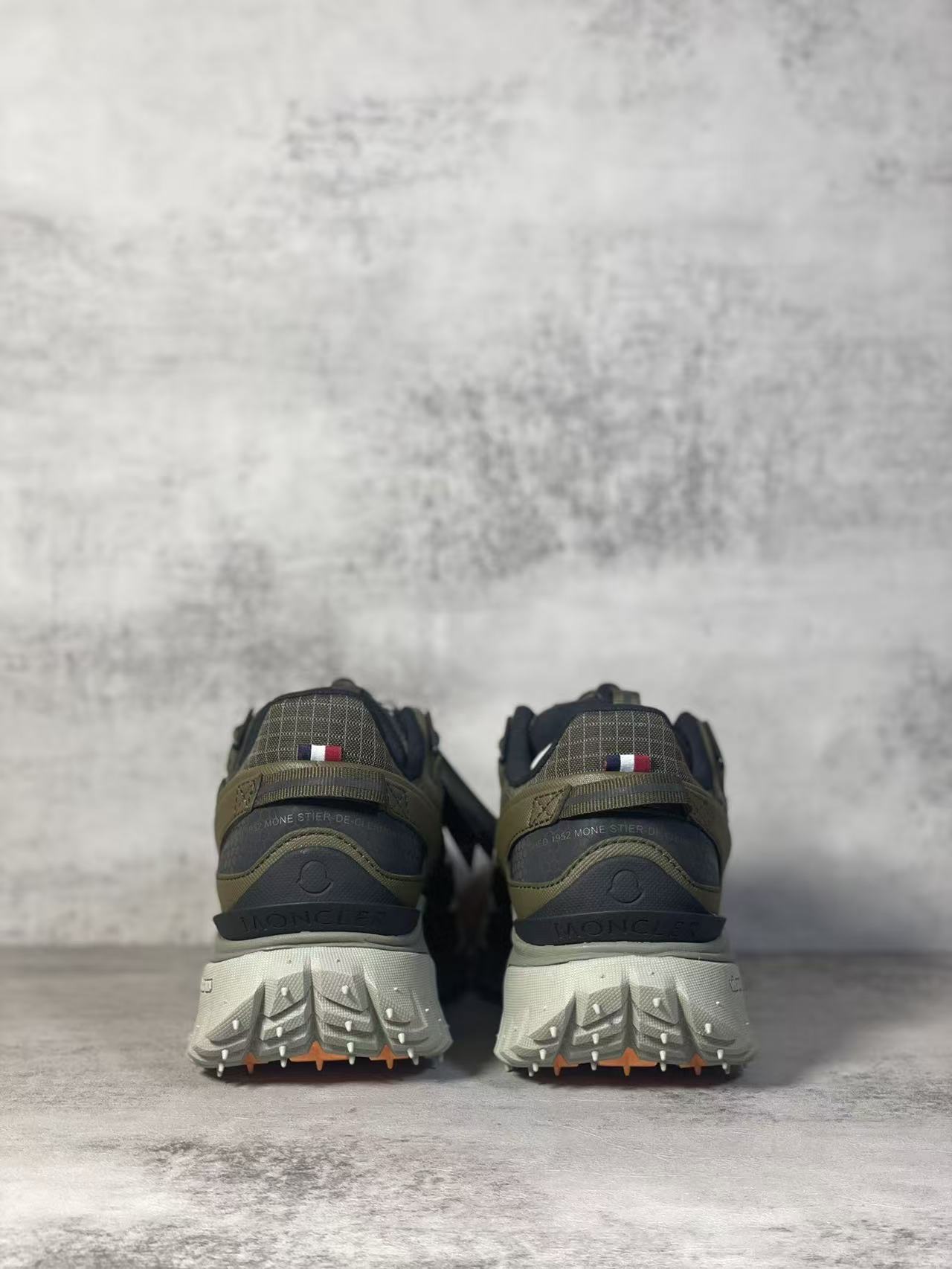Moncler Shoes(AAA)-007