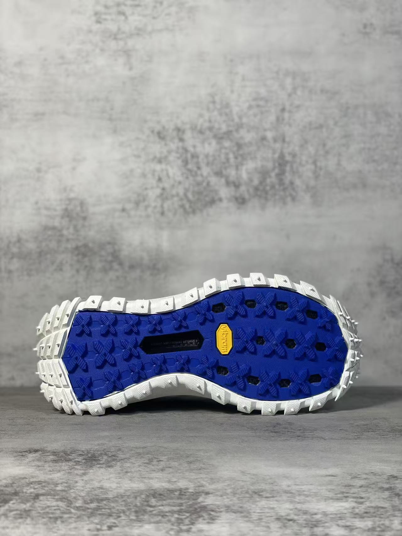 Moncler Shoes(AAA)-001