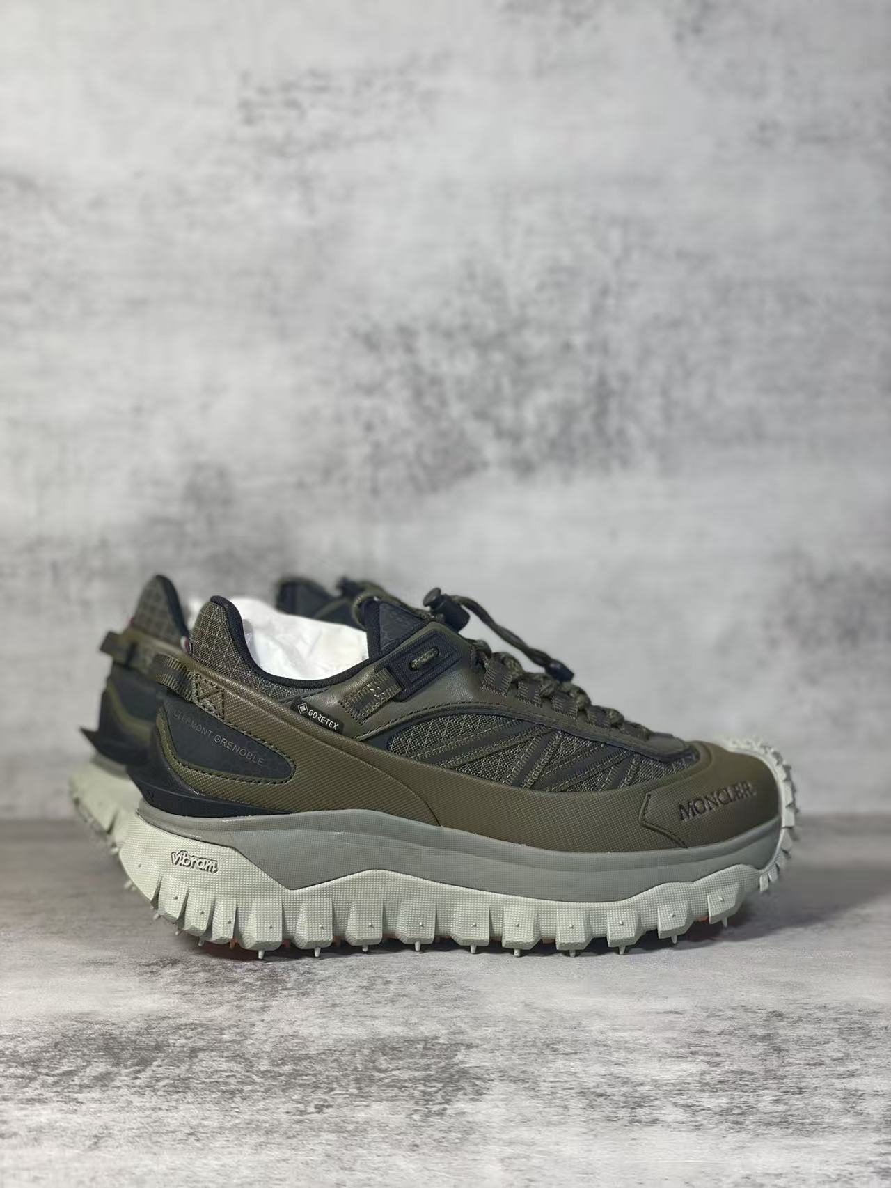 Moncler Shoes(AAA)-007