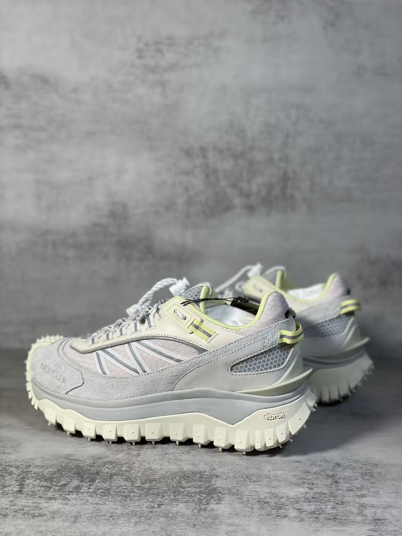 Moncler Shoes(AAA)-002
