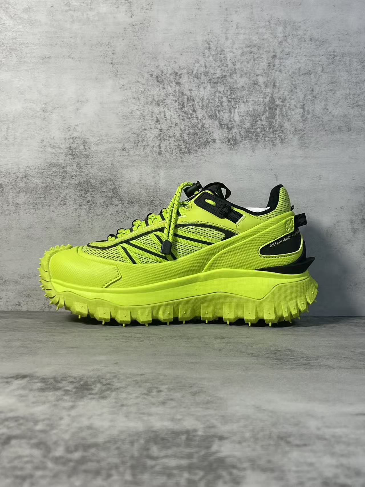 Moncler Shoes(AAA)-008