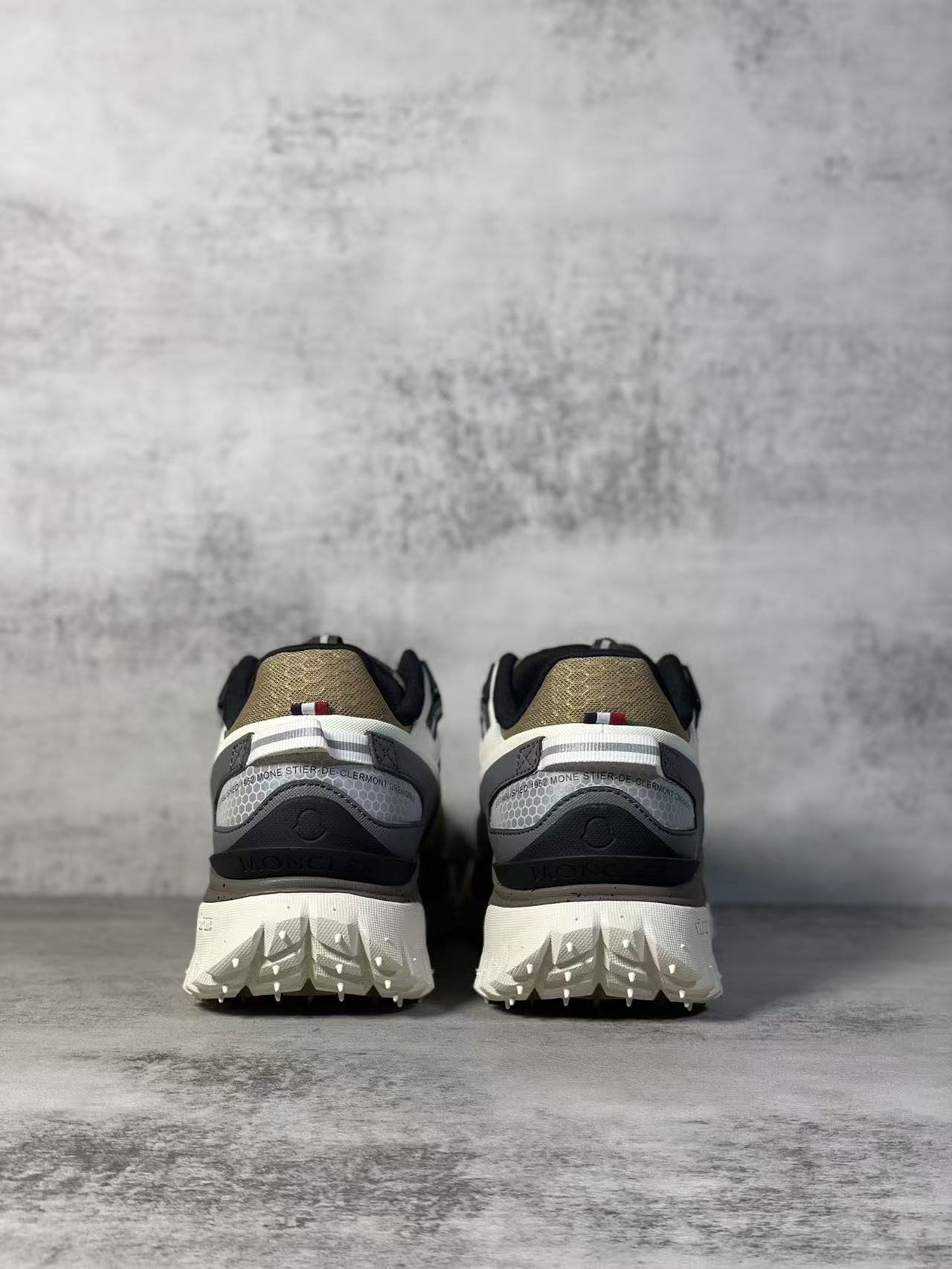 Moncler Shoes(AAA)-003
