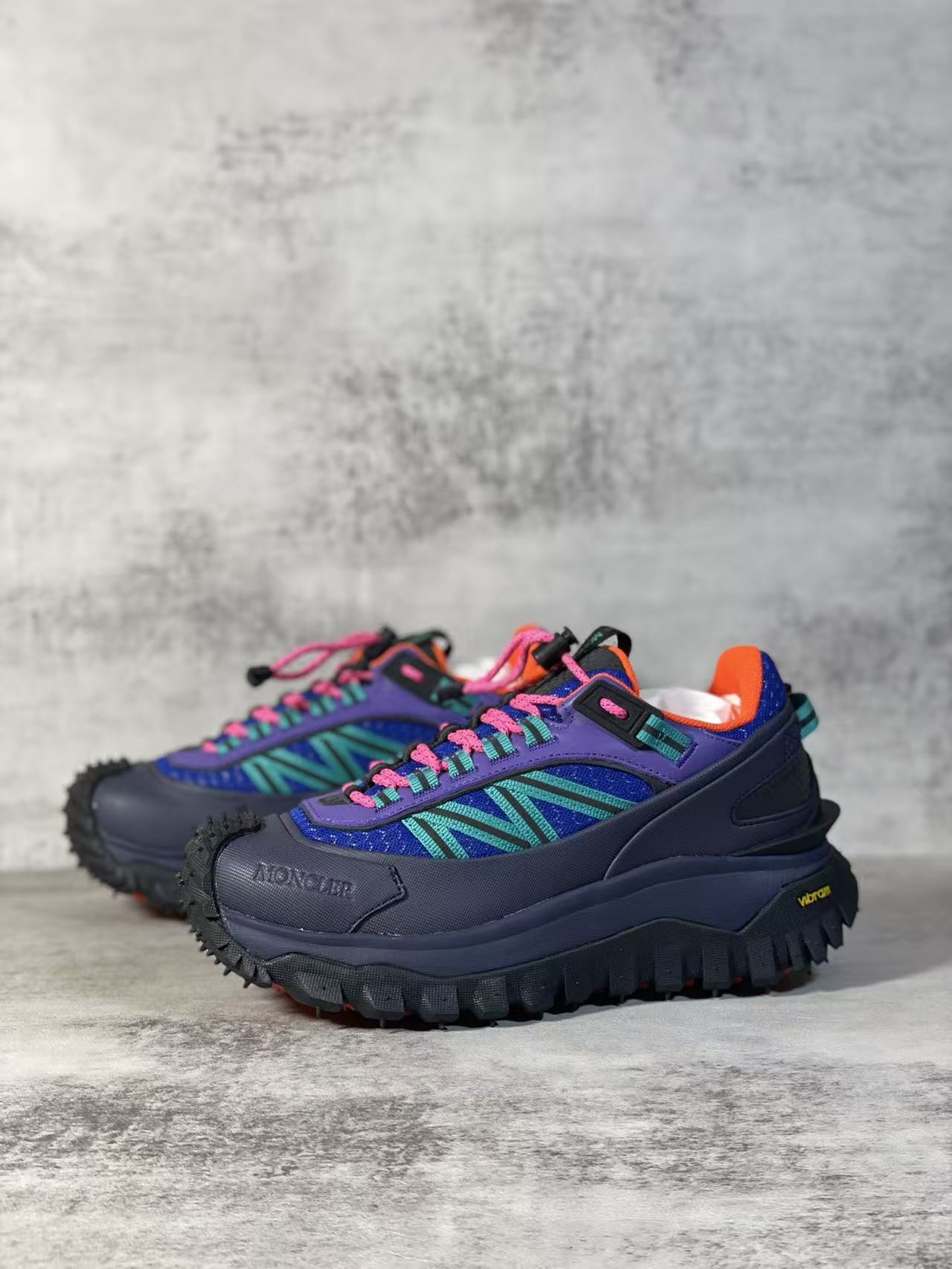 Moncler Shoes(AAA)-004
