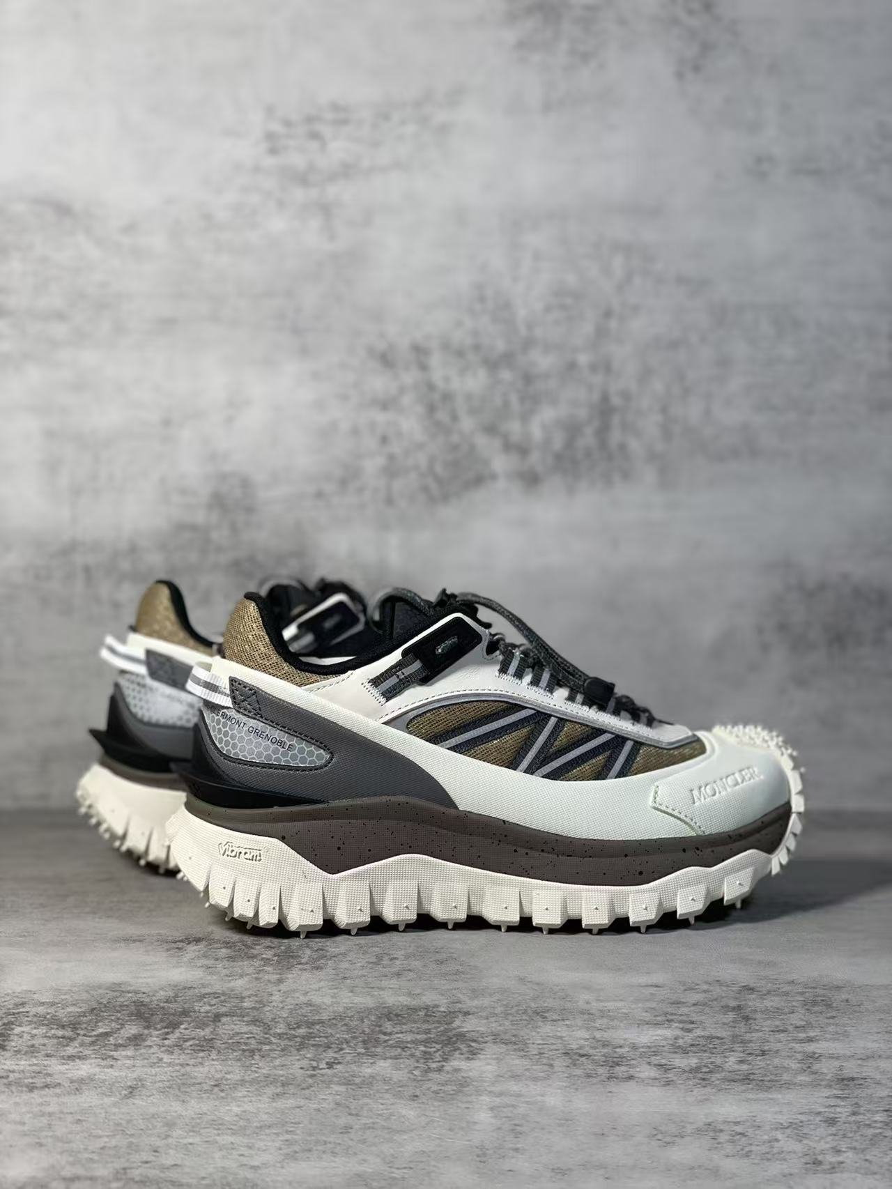 Moncler Shoes(AAA)-003