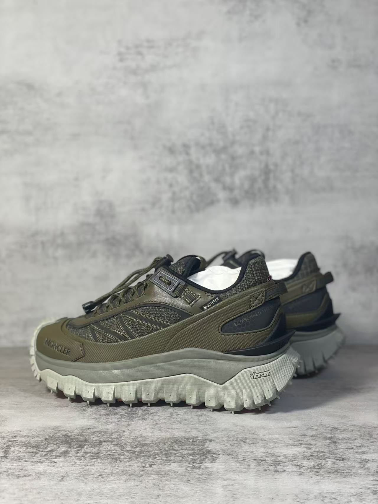 Moncler Shoes(AAA)-007
