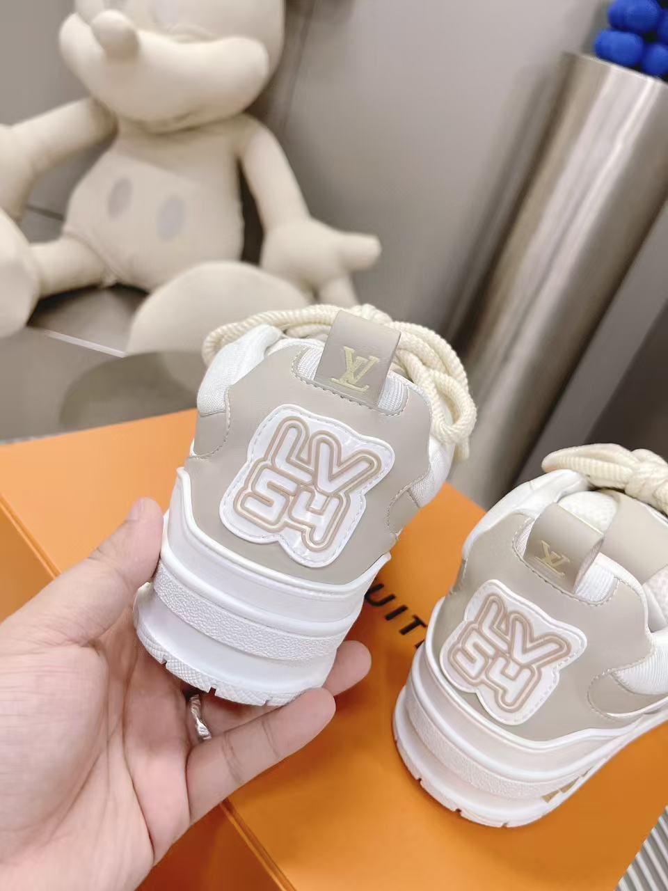 LV Shoes(AAA)-1235