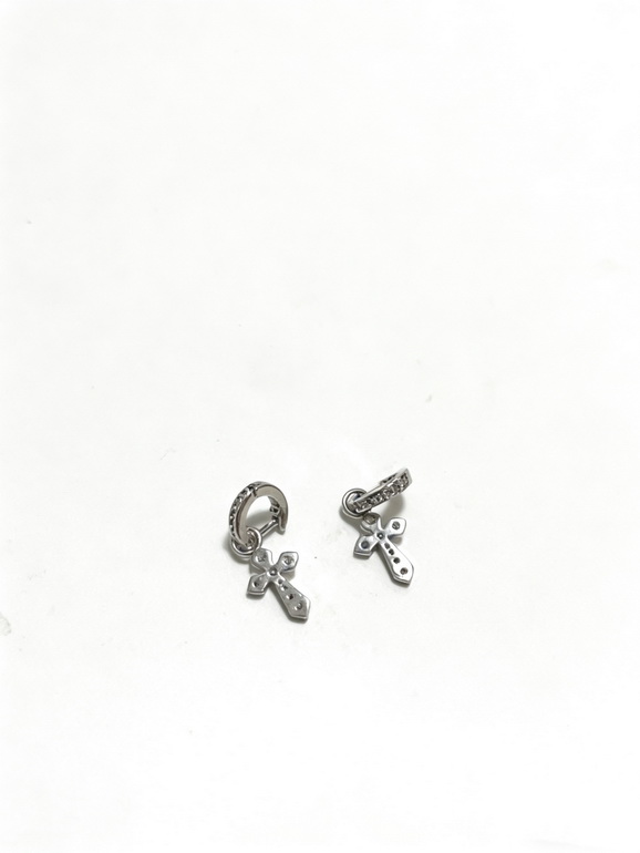 Chrome Hearts Earrings-011