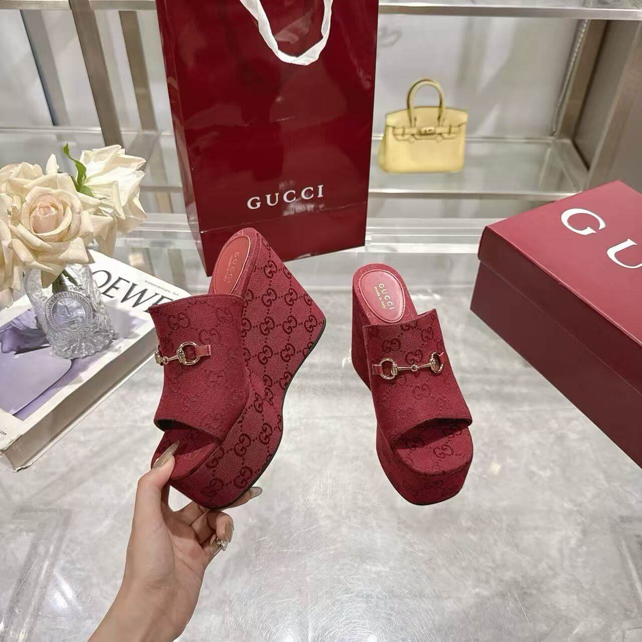 Gucci Slippers Women(AAA)-189