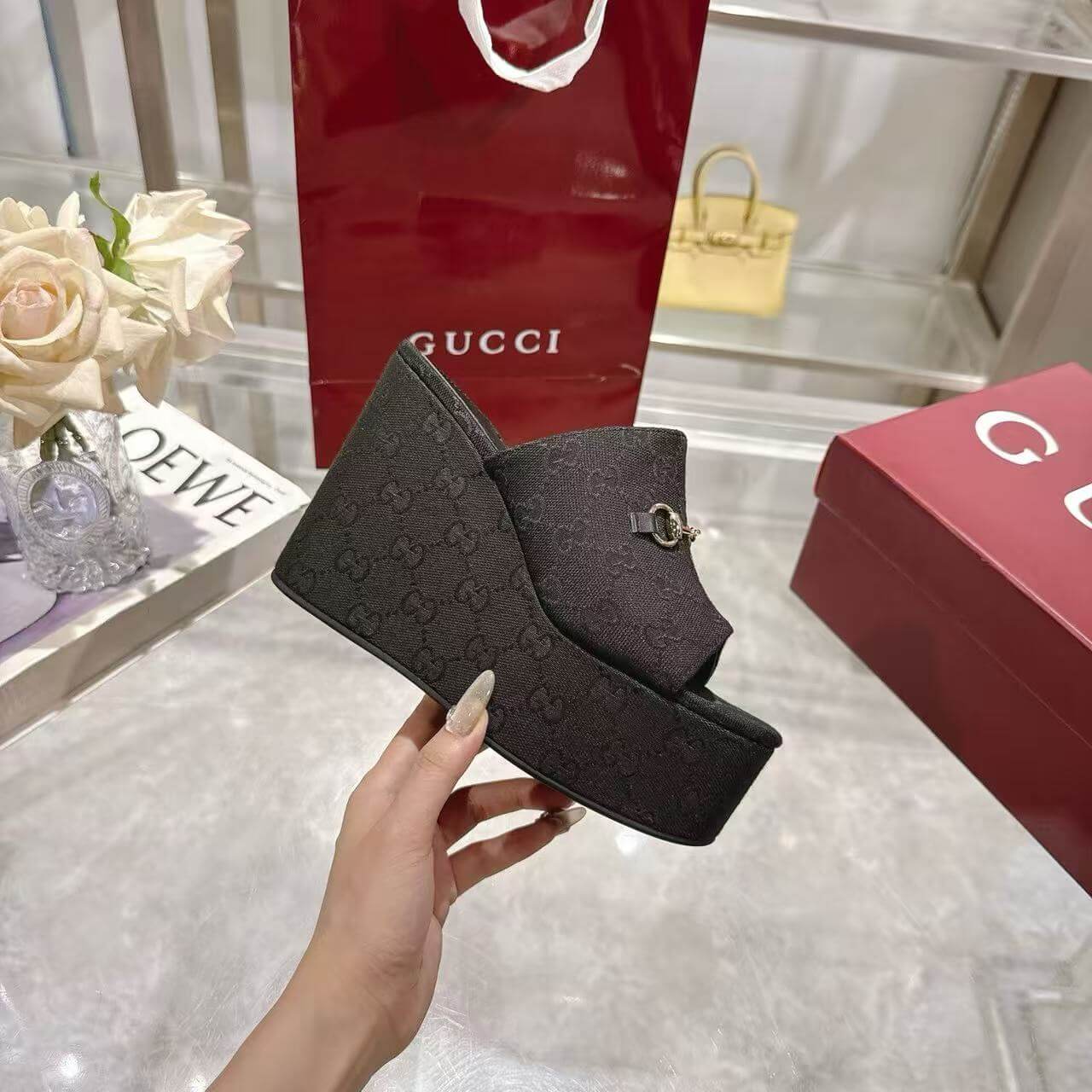 Gucci Slippers Women(AAA)-191
