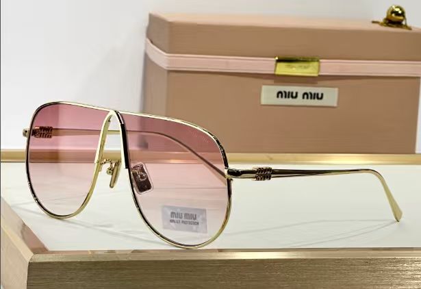 MiuMiu Sunglasses(AAAA)-818