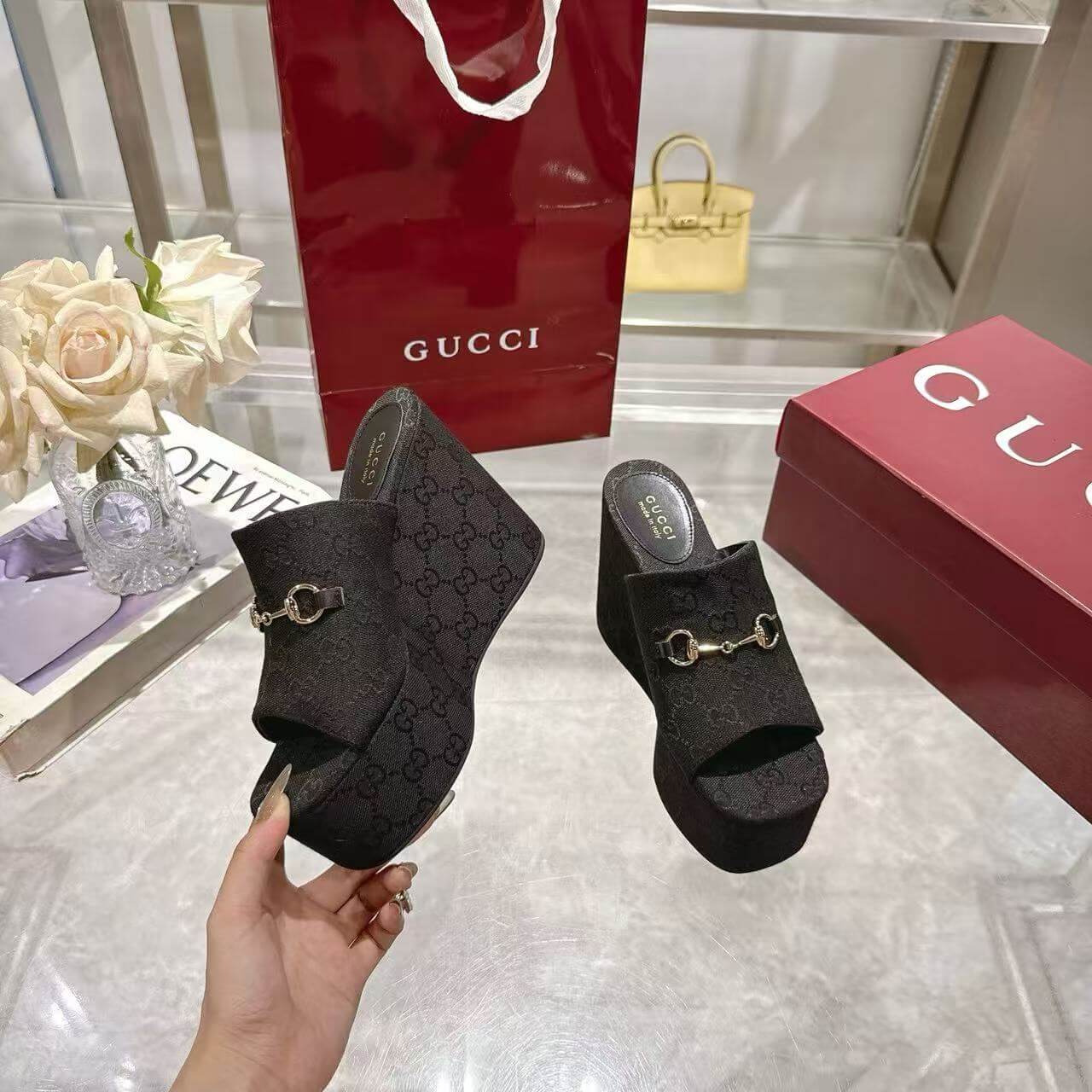 Gucci Slippers Women(AAA)-191