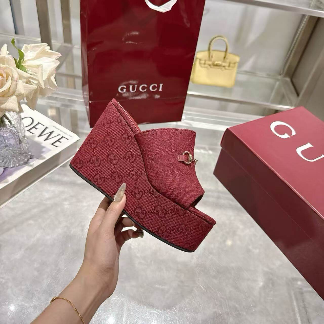 Gucci Slippers Women(AAA)-189