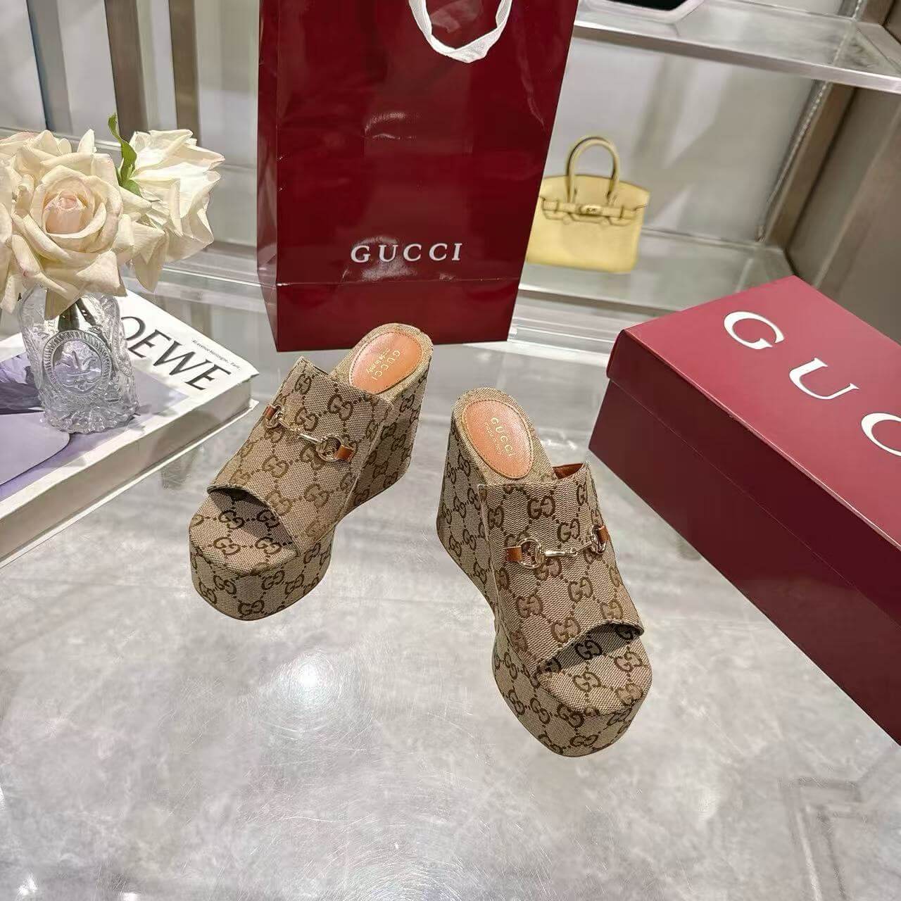 Gucci Slippers Women(AAA)-188