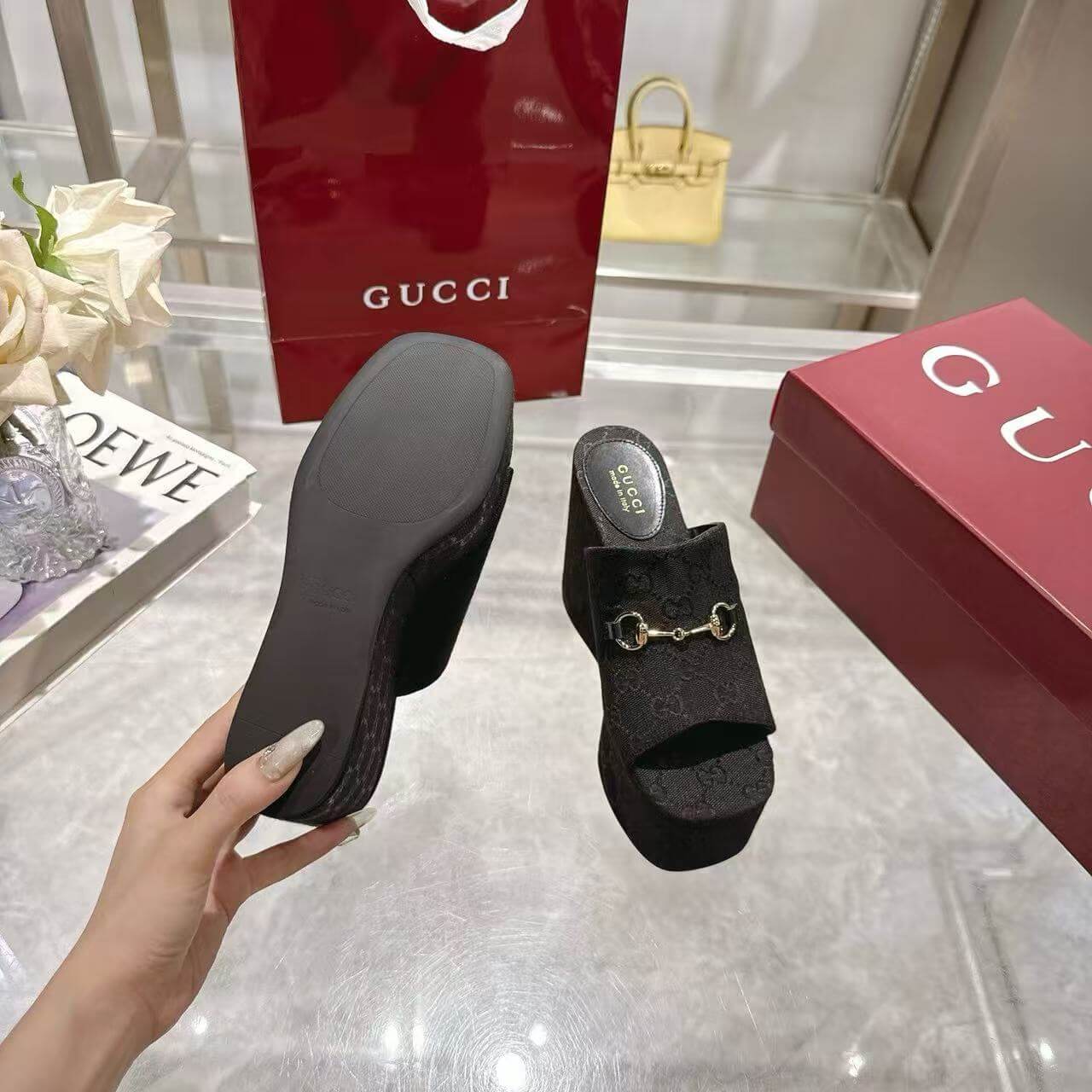 Gucci Slippers Women(AAA)-191