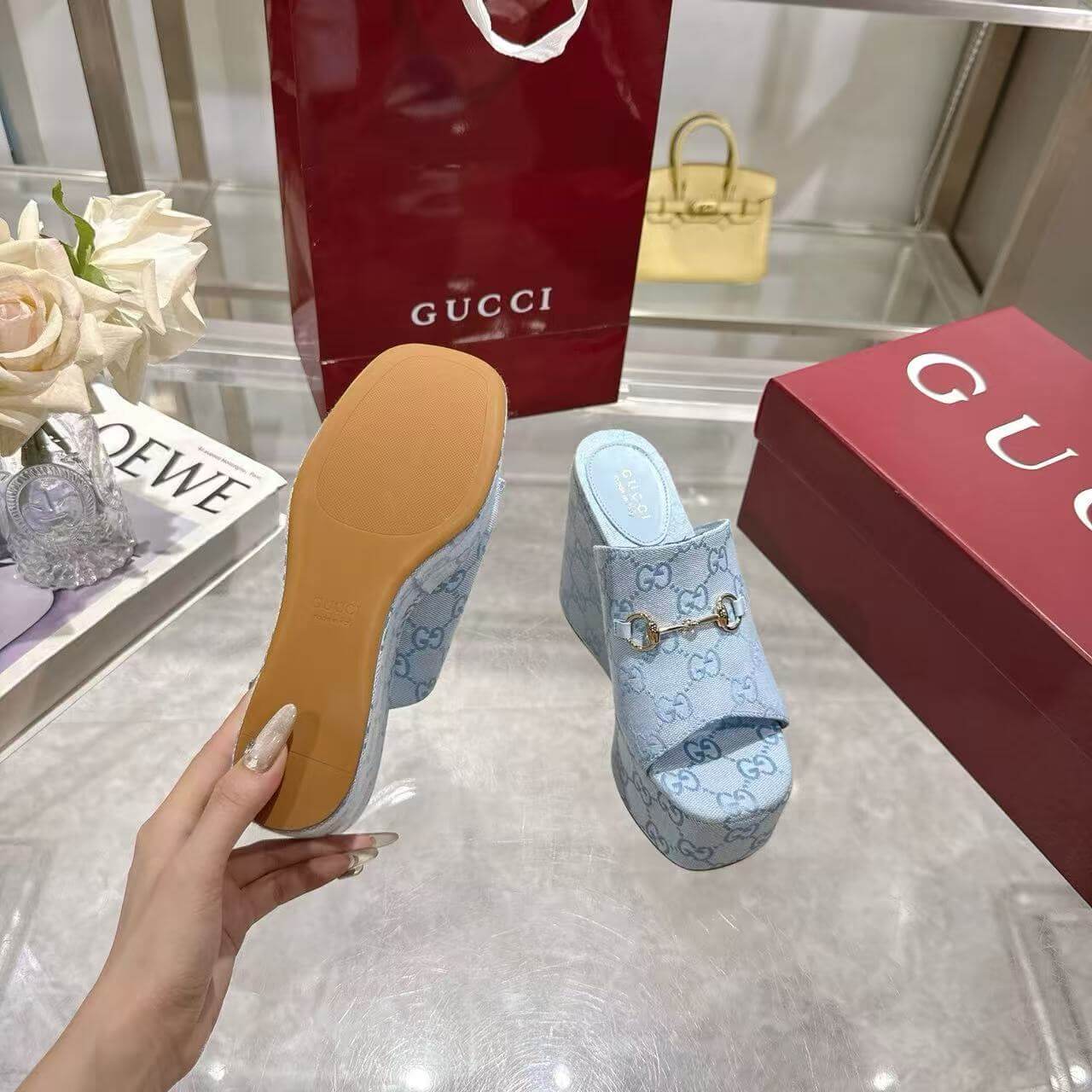 Gucci Slippers Women(AAA)-192