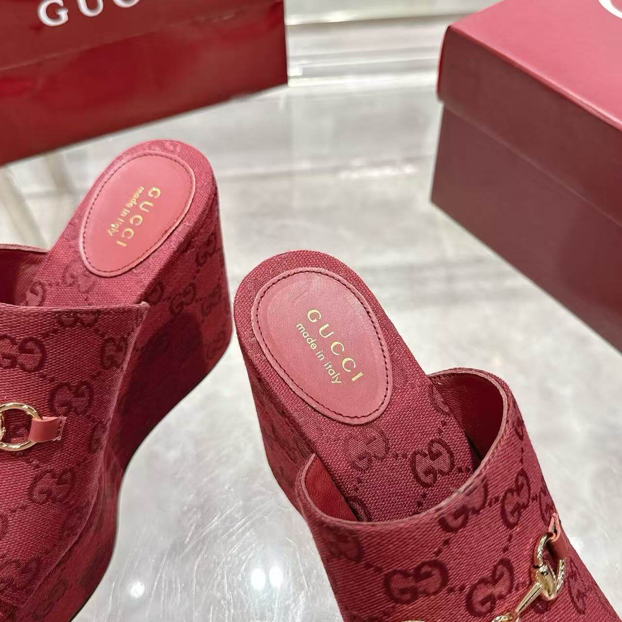 Gucci Slippers Women(AAA)-189
