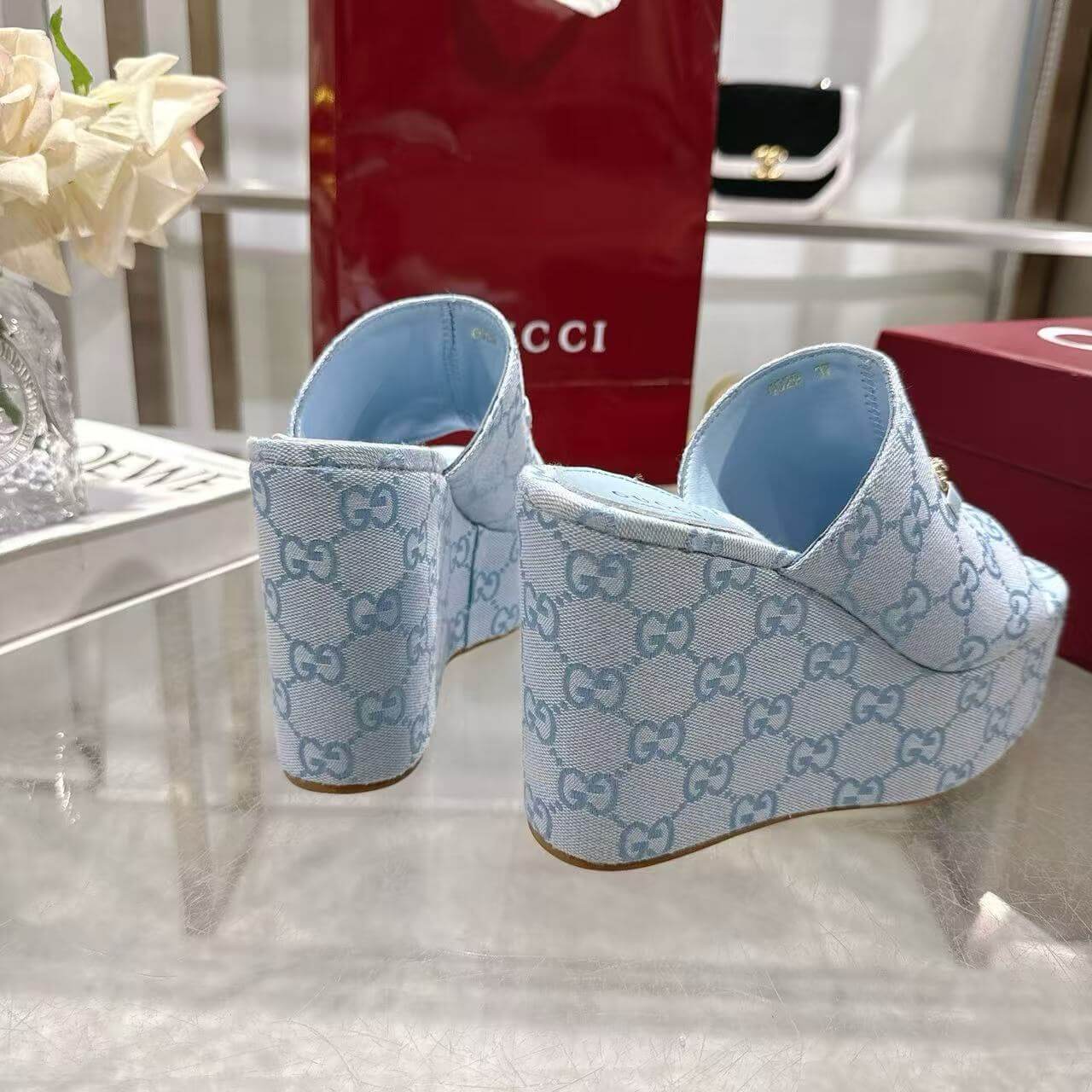 Gucci Slippers Women(AAA)-192