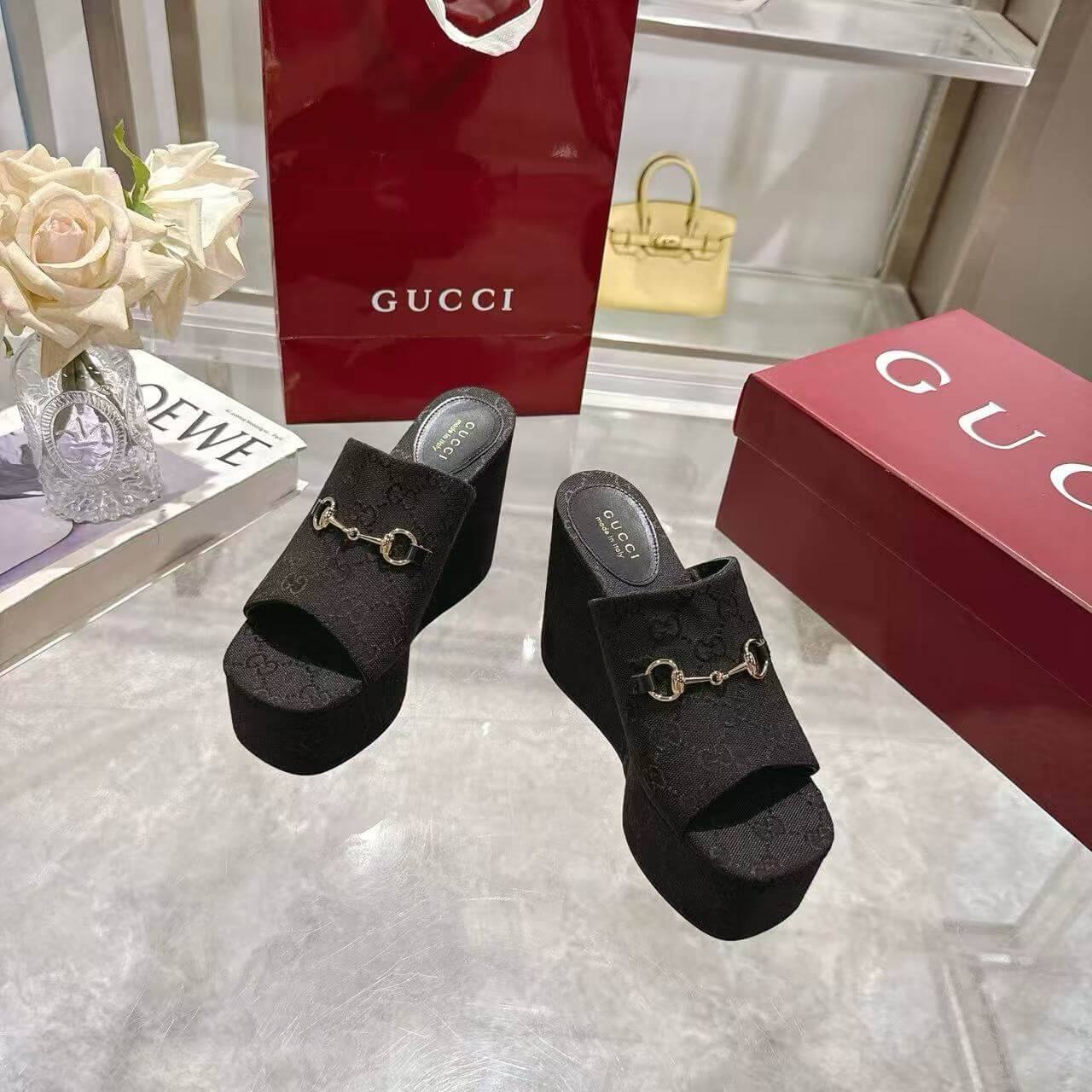 Gucci Slippers Women(AAA)-191