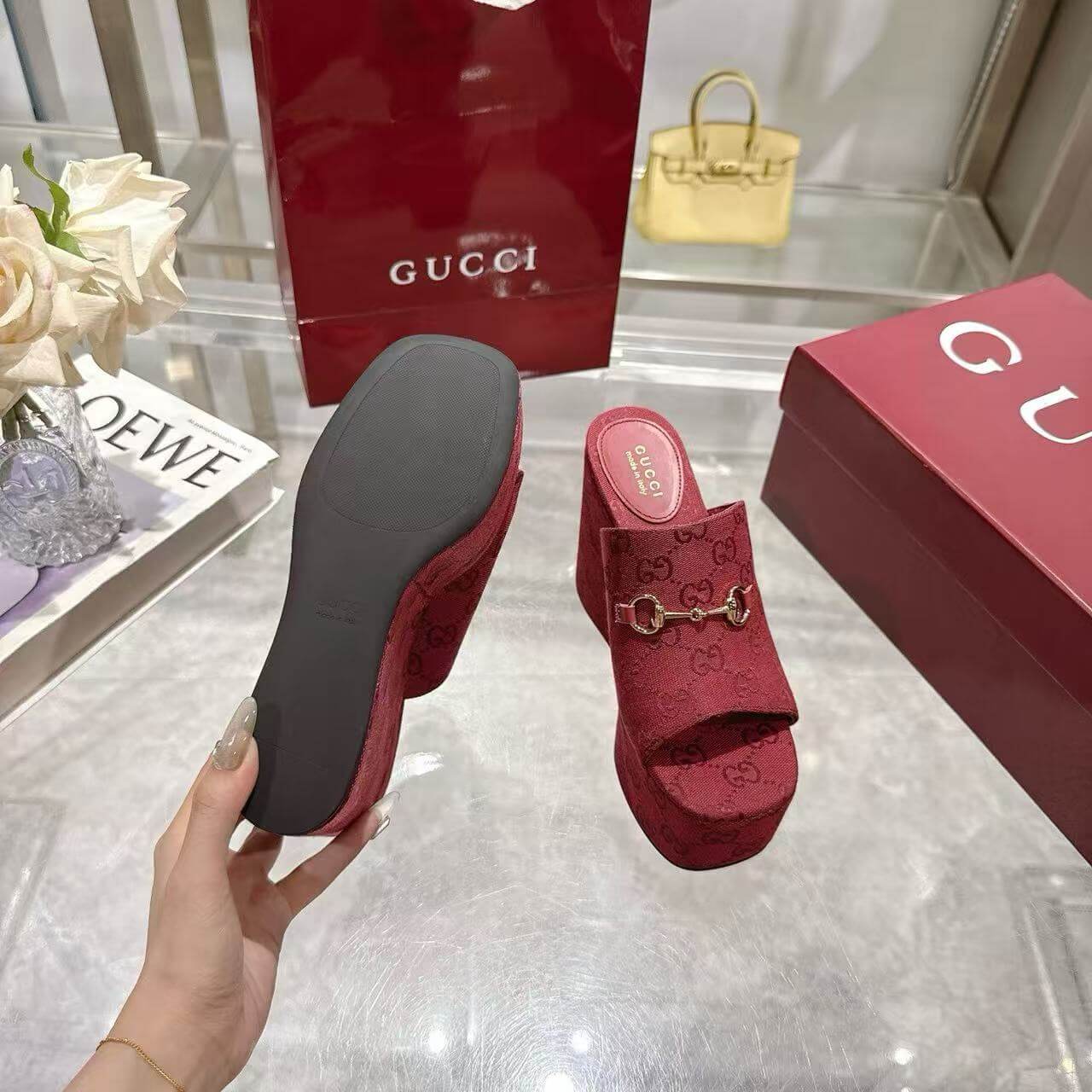Gucci Slippers Women(AAA)-189