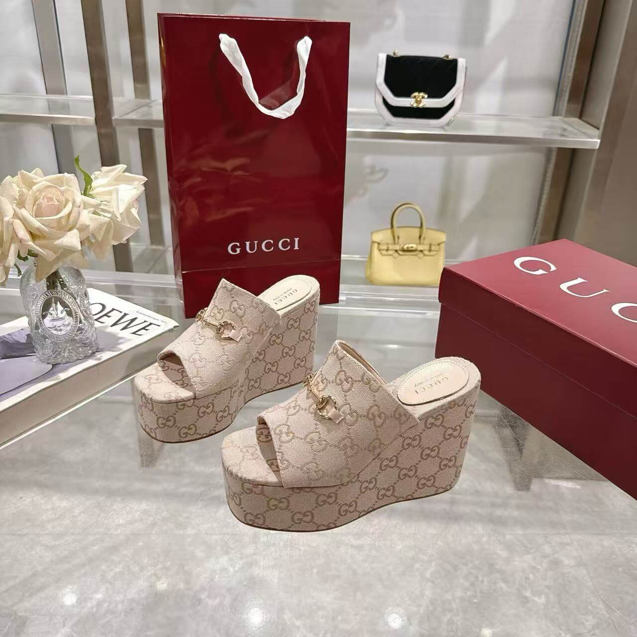 Gucci Slippers Women(AAA)-190