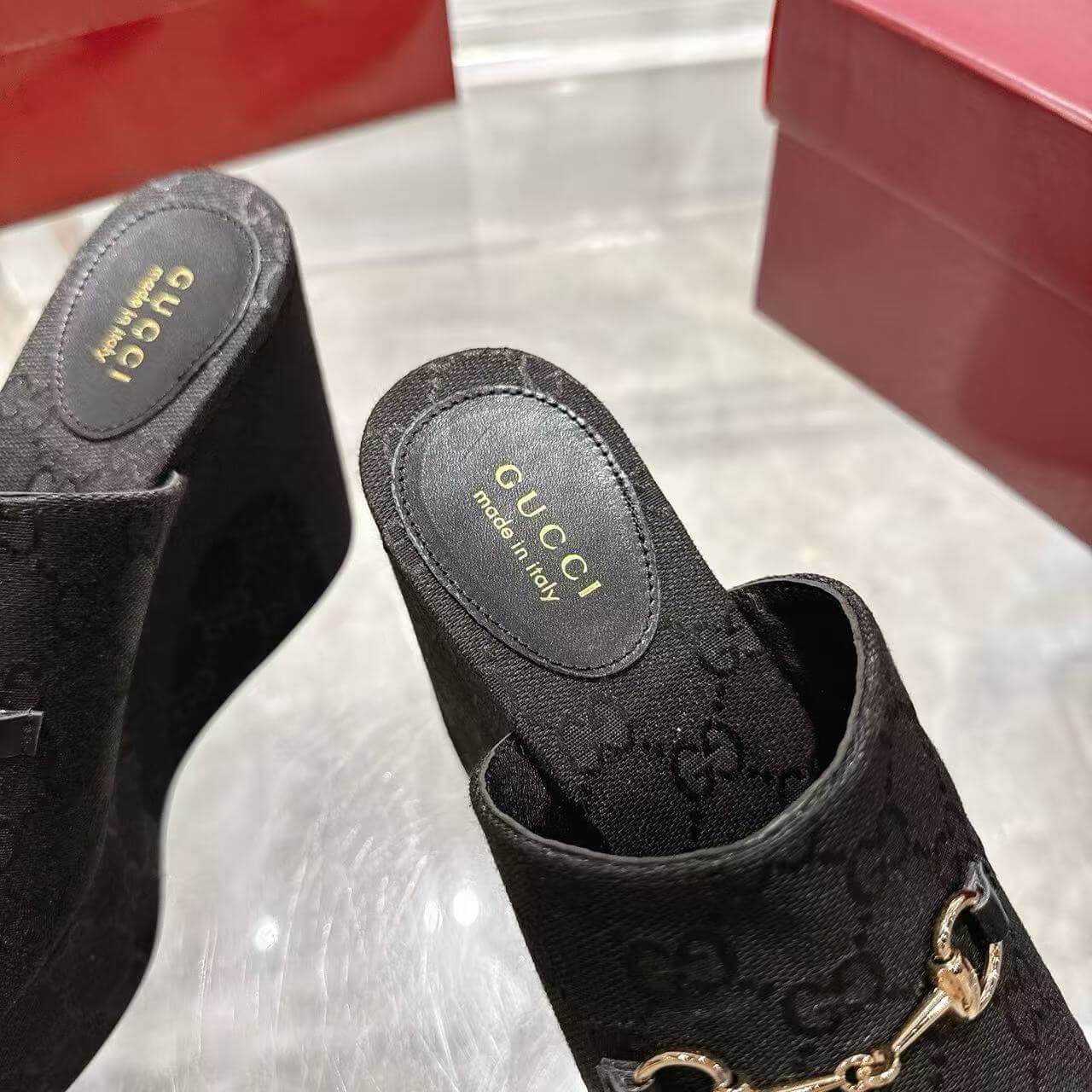Gucci Slippers Women(AAA)-191