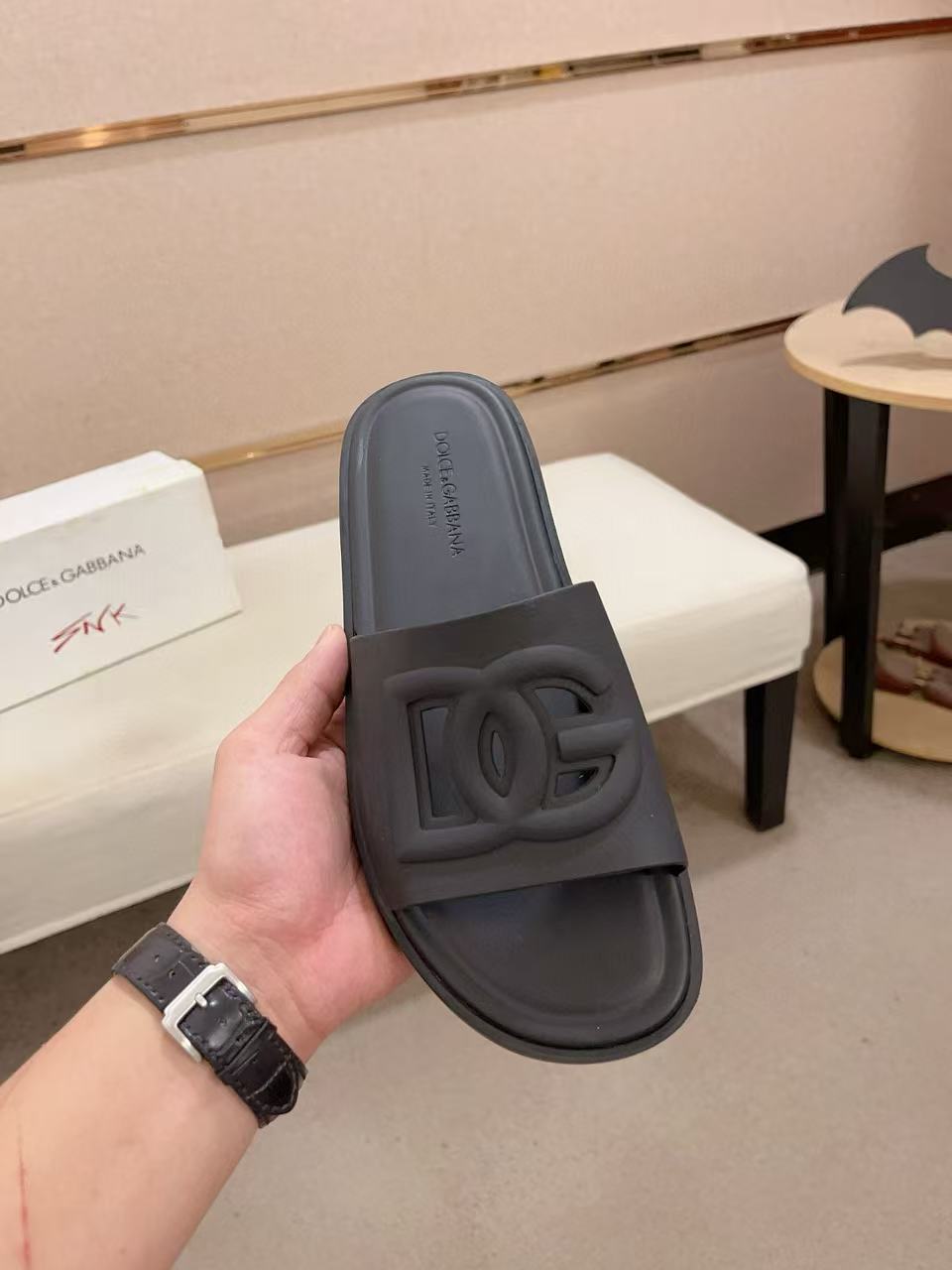 D&G Slippers(AAA)-004