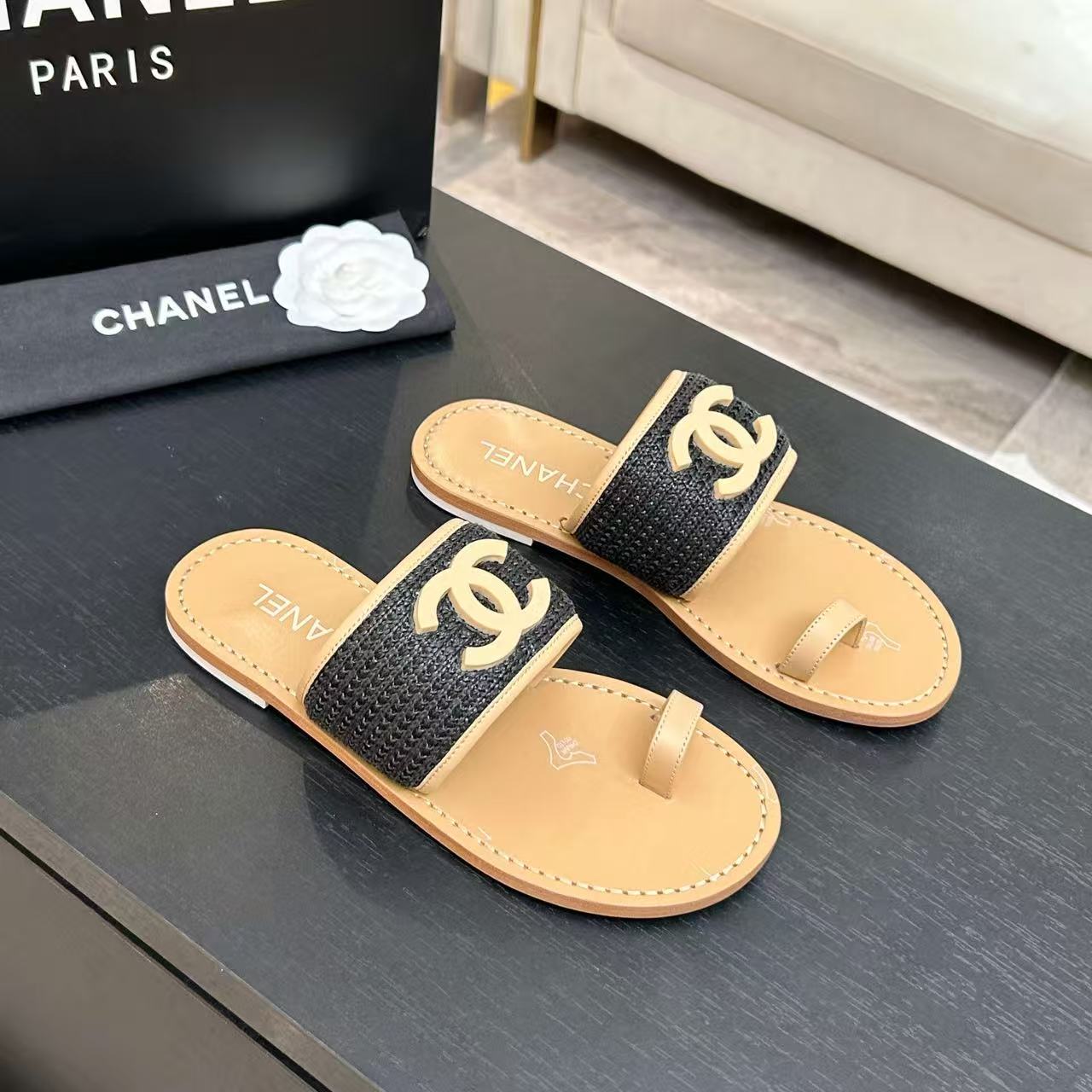Chanel Slippers Women(AAA)-072
