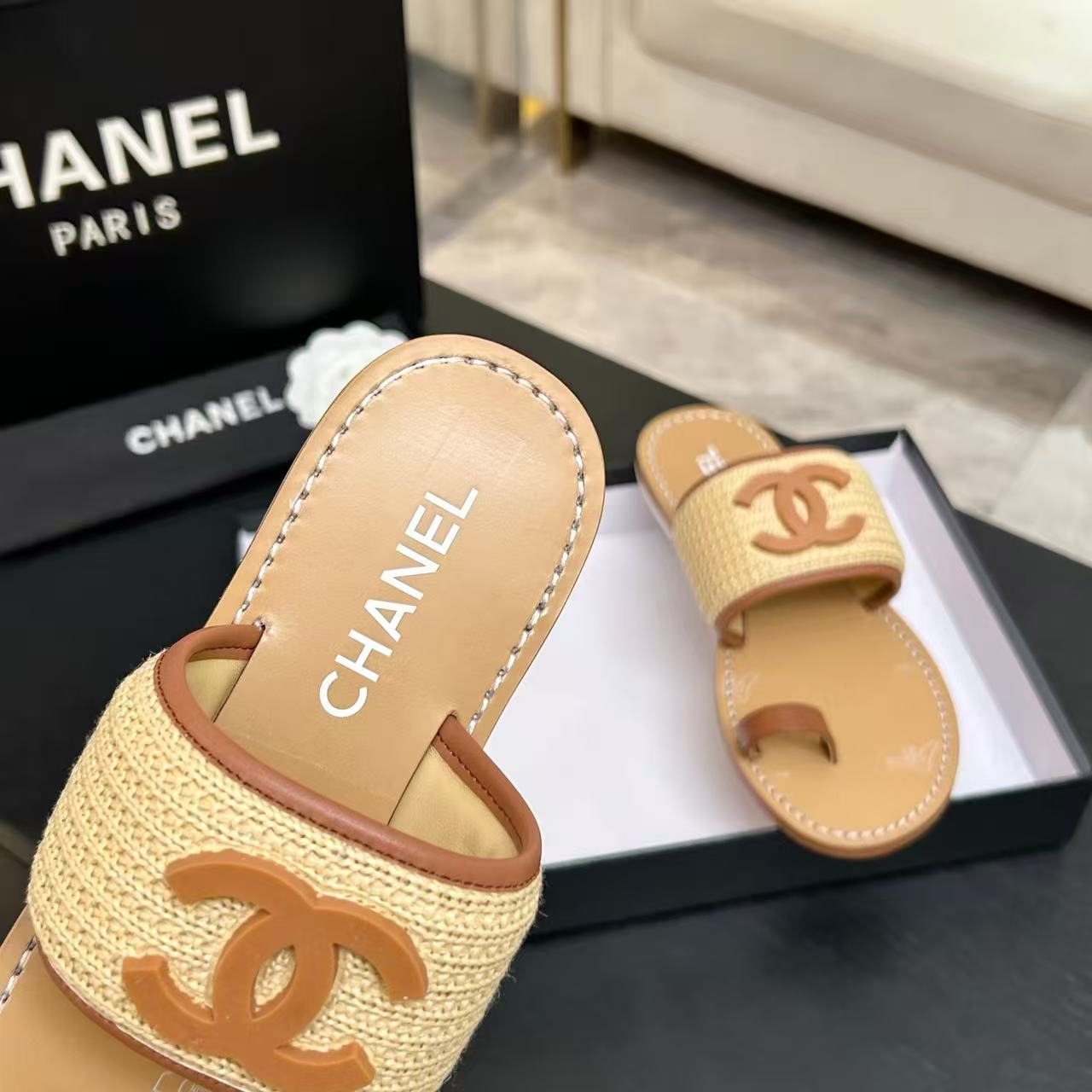 Chanel Slippers Women(AAA)-071