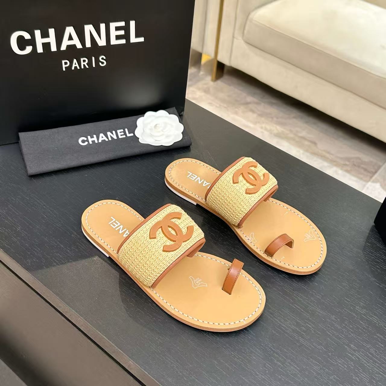 Chanel Slippers Women(AAA)-071
