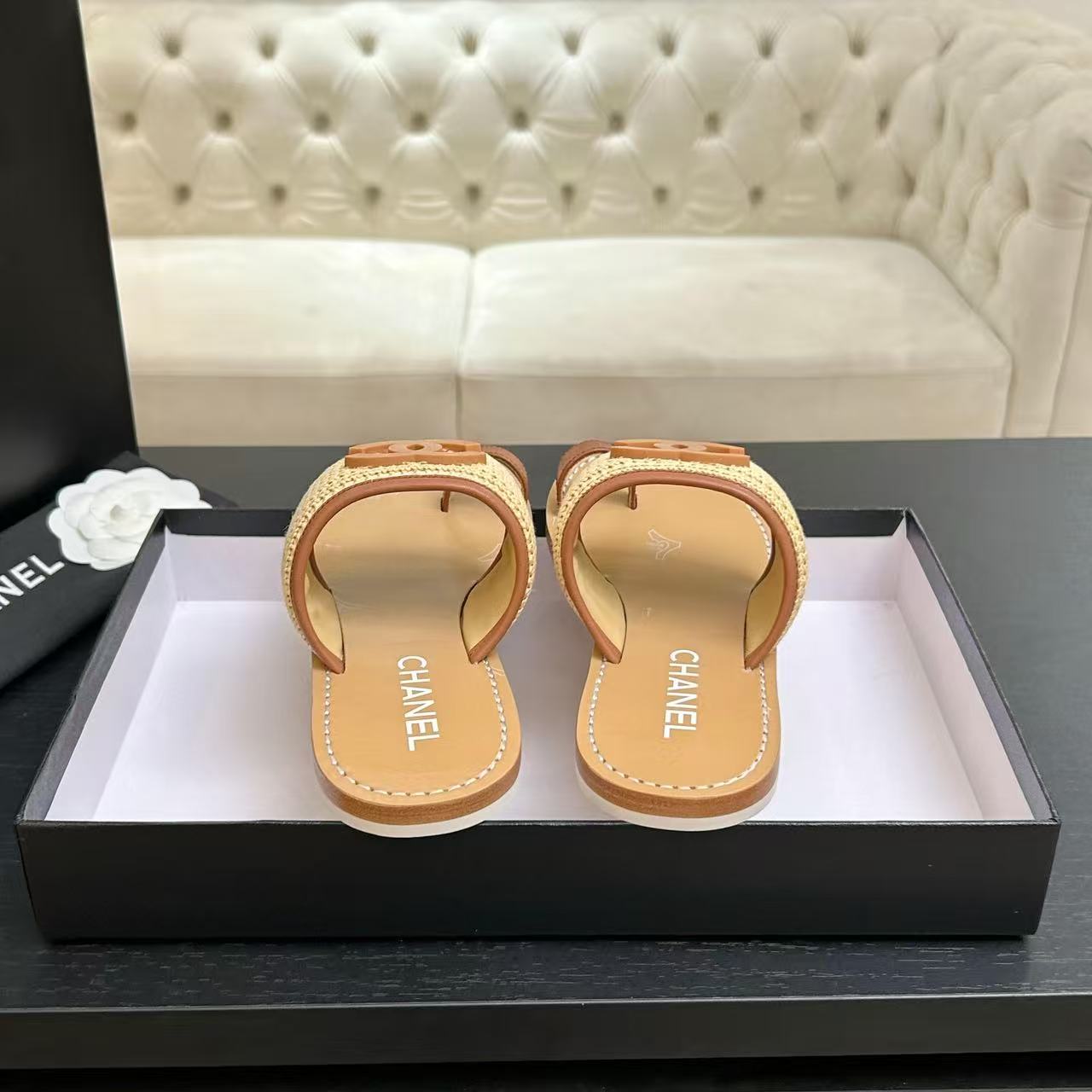 Chanel Slippers Women(AAA)-071