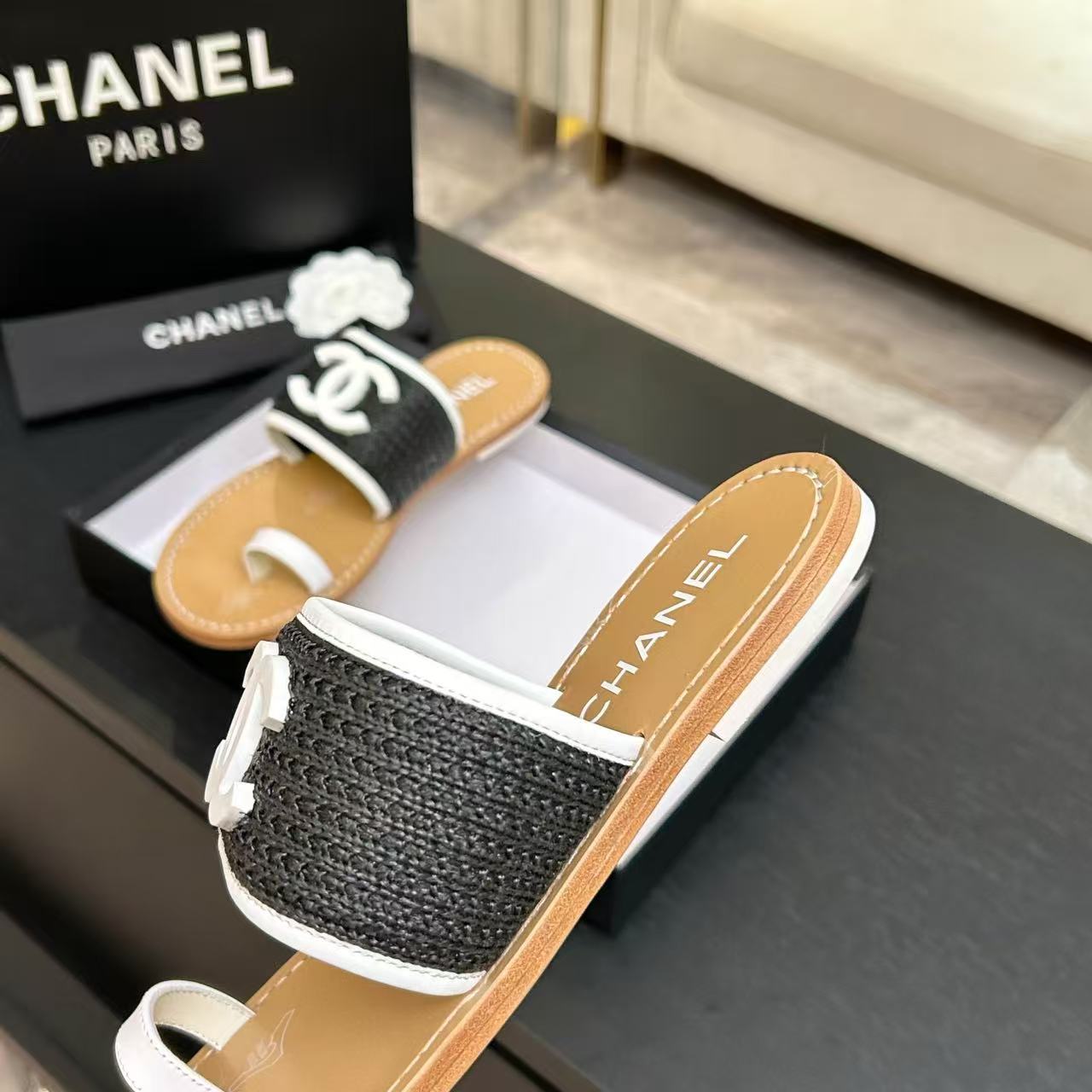 Chanel Slippers Women(AAA)-070