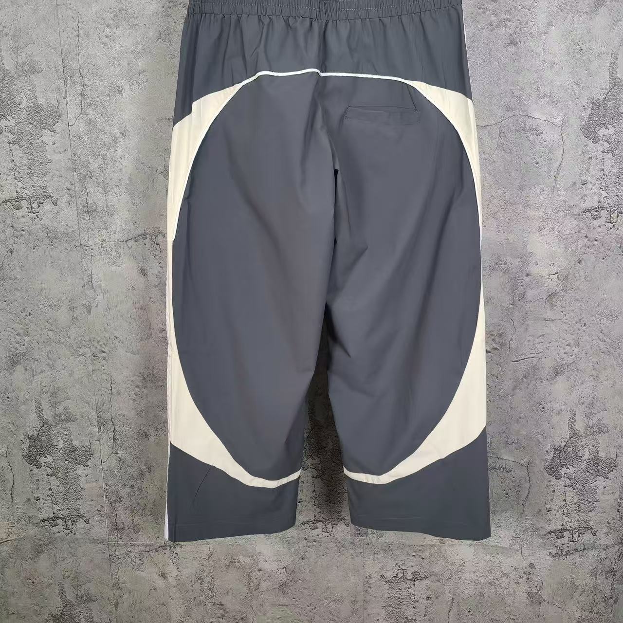 Balenciaga Pants-133