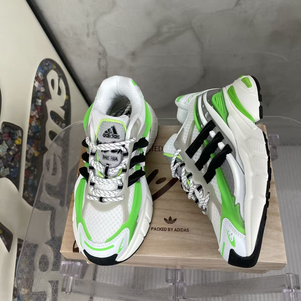 Pharrell Williams x adidas Adistar Jellyfish-002