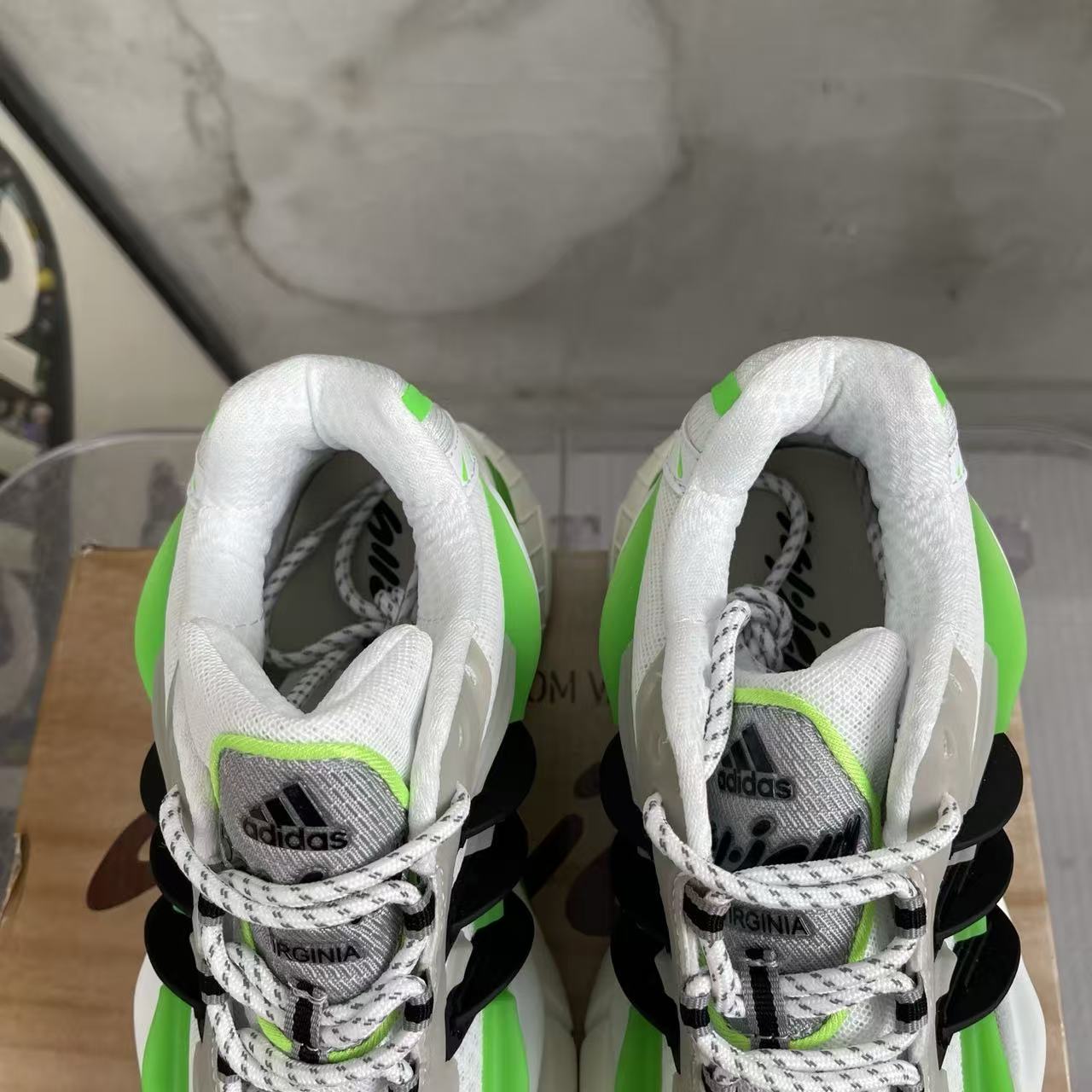 Pharrell Williams x adidas Adistar Jellyfish-002