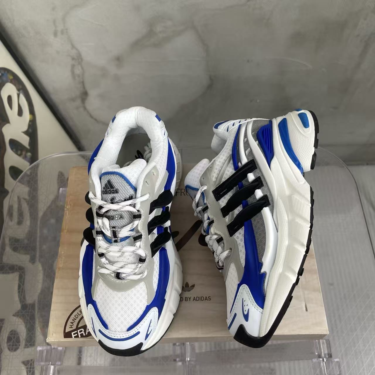 Pharrell Williams x adidas Adistar Jellyfish-004
